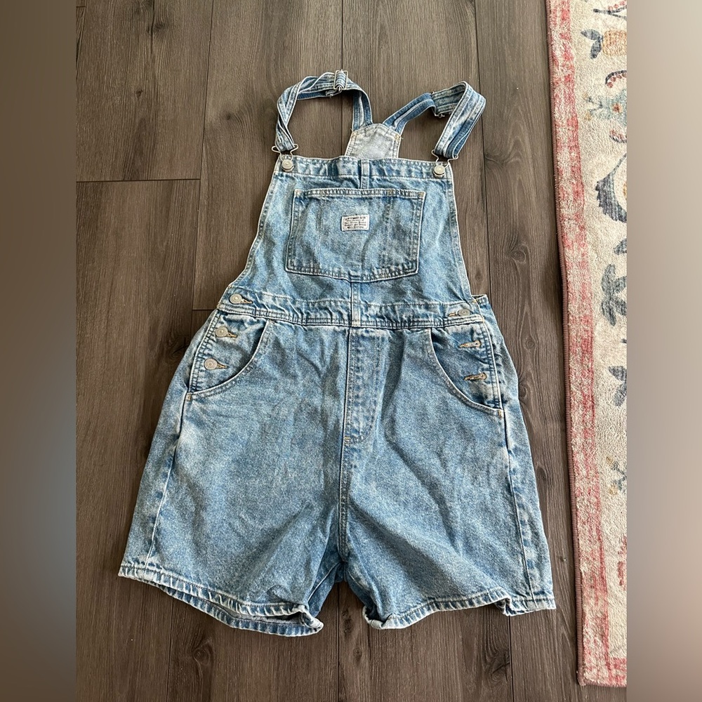 Levi’s Short Overalls